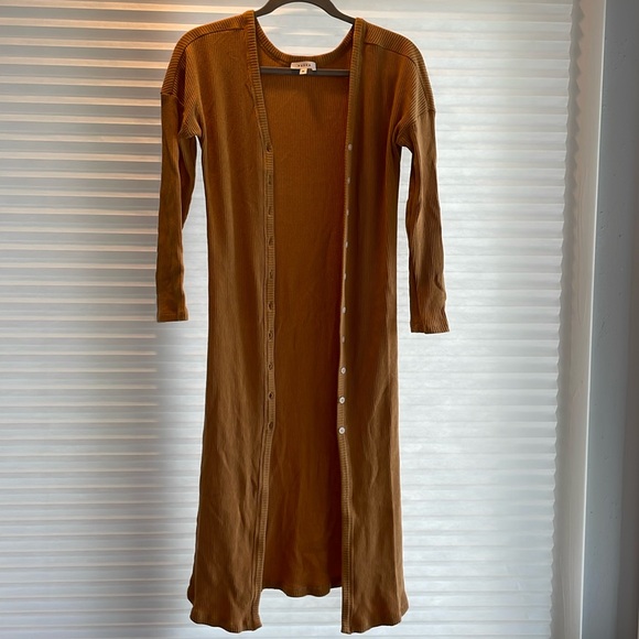 VETTA The Long Cardigan - Picture 2 of 5